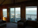 20_Living_Room_View.jpg (211624 bytes)